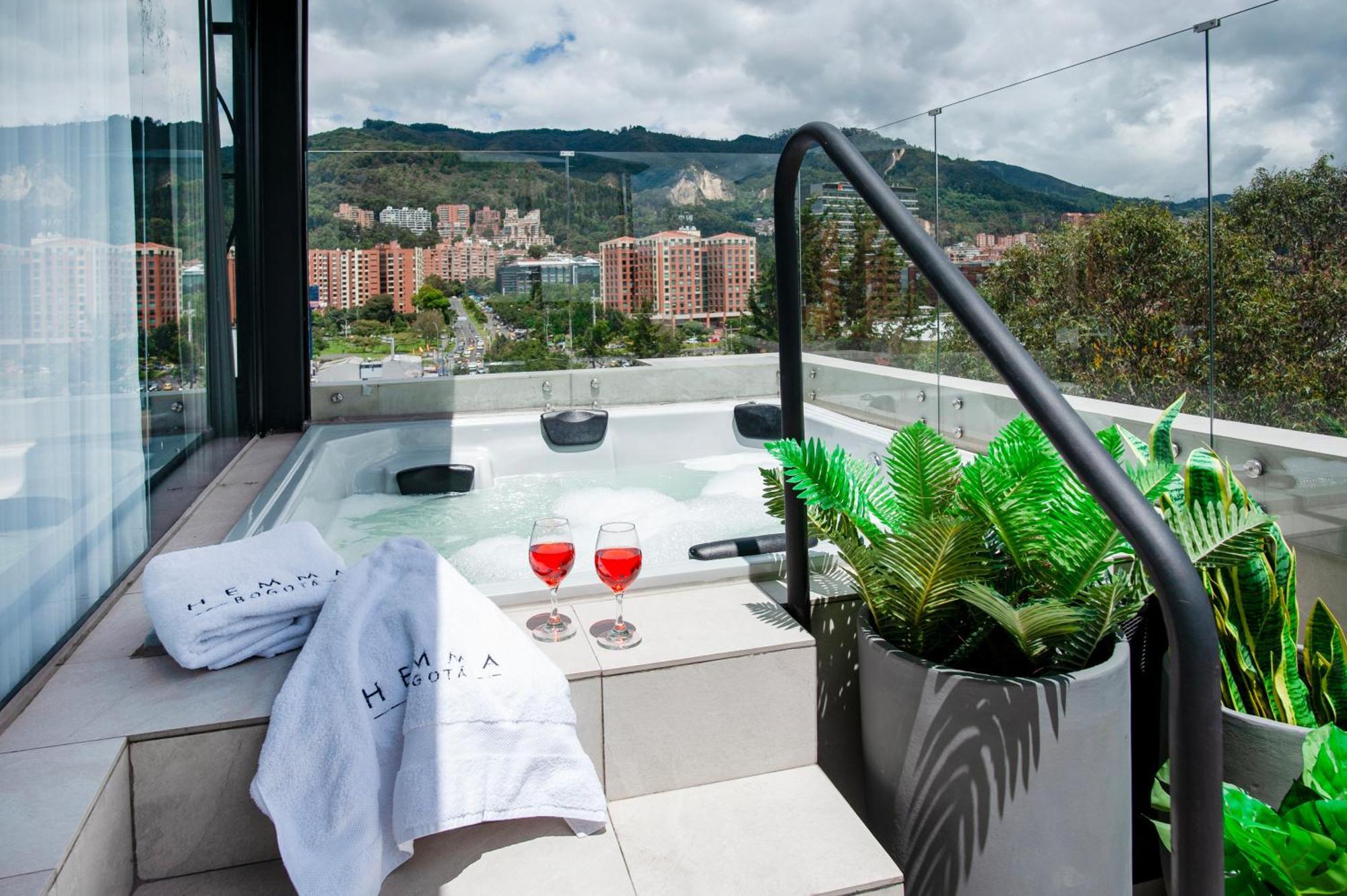 Hemma Bogota Country Luxury Suites Hotel Exterior foto